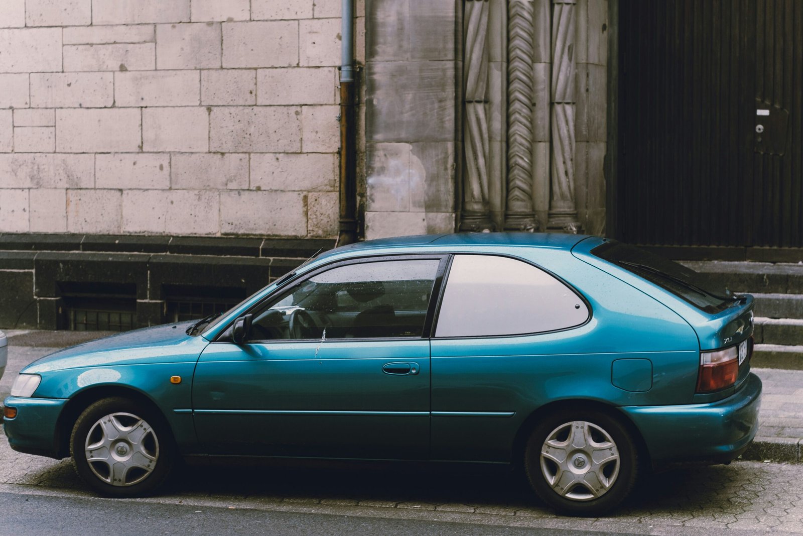 Supirkėjai Neringoje perka nevažiuojantį automobilį